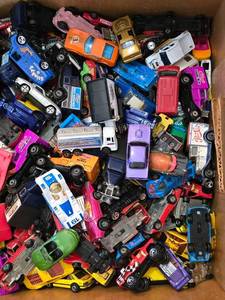 lot 90K image: LR - Large Collection of Used Hot Wheels Cars