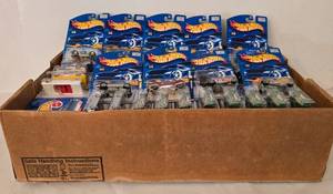 lot 109K image: DR - Bulk Lot of 100 Hot Wheels Die-Cast Cars Factory-Sealed