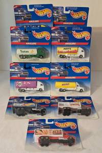lot 77K image: LR - Hot Wheels Hauler Collection