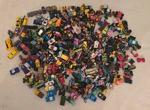 lot 119K image: DR - Large Collection of Miniature Toy Cars and Trucks