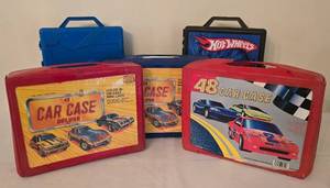 lot 127K image: DR - Set of 5 Hot Wheels 48-Car Carrying Cases