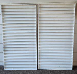 lot 173K image: K - Pair of 25.5 x 47.5 Display Shelves for Hot Wheels