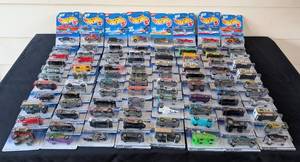 lot 350L image: G - Collection of 80 Hot Wheels Die-Cast Cars in Original Packaging
