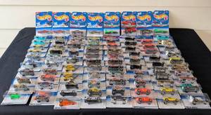 lot 358L image: G - Collection of 80 Factory-Sealed Hot Wheels Diecast Cars, Vintage Carded Packs