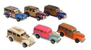lot 176 image: Collection of 5 Vintage Hot Wheels Woody Diecast Cars including Surf Beat