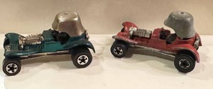 lot 182 image: Set of 2 Vintage Hot Wheels Red Baron Red Line Diecast Cars 1969