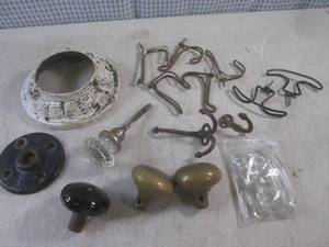 lot 93 image: (BSB) Assorted Vintage Coat Hooks, ...