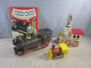 lot 99 image: (A-1) Assorted Vintage Train Items ...