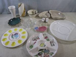 lot 108 image: (CS) Mid-Century Modern Dinnerware ...