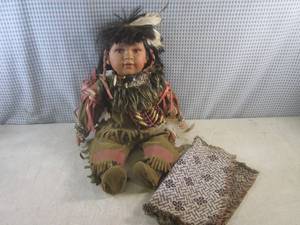 lot 139 image: (FS) Vintage Porcelain Native Ameri...