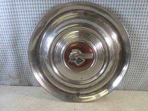 lot 169 image: (EC1) Vintage 1940s 50s Pontiac I...