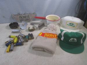 lot 182 image: (BS) Assorted Vintage Etc - Bracele...