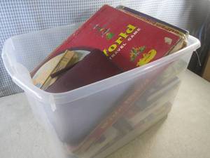 lot 184 image: (EW4) Tote Full of Vintage Games, B...