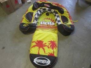 lot 194 image: (A-1T) SportsStuff Siesta Folding L...
