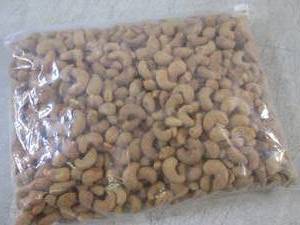 lot 221 image: (B-2) 2 Pounds of Ranch Garlic Seas...