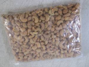 lot 223 image: (B-2) 2 Pounds of Ranch Garlic Seas...