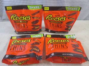 lot 242 image: (B-3) 4 Share Pack Bags of Dark Ree...