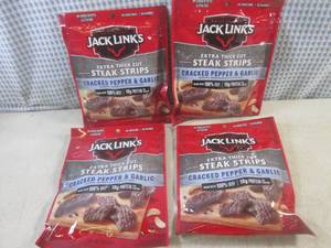 lot 262 image: (B-2) 4 Bags of Jack Links Extra Th...