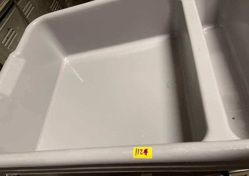 lot 1124 image: Lot of 3 Bus Boy Trays