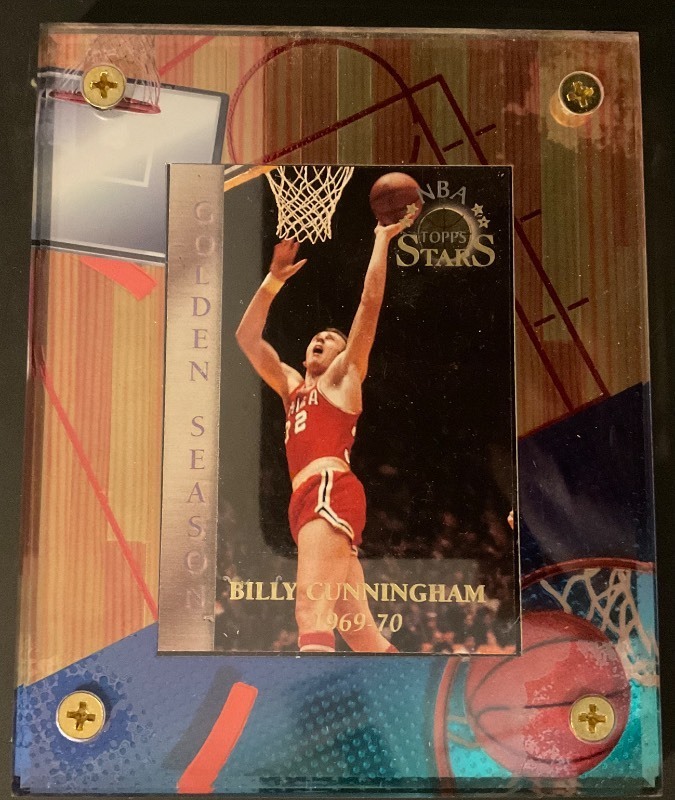 lot 10-19 image: Billy Cunningham encased trading card