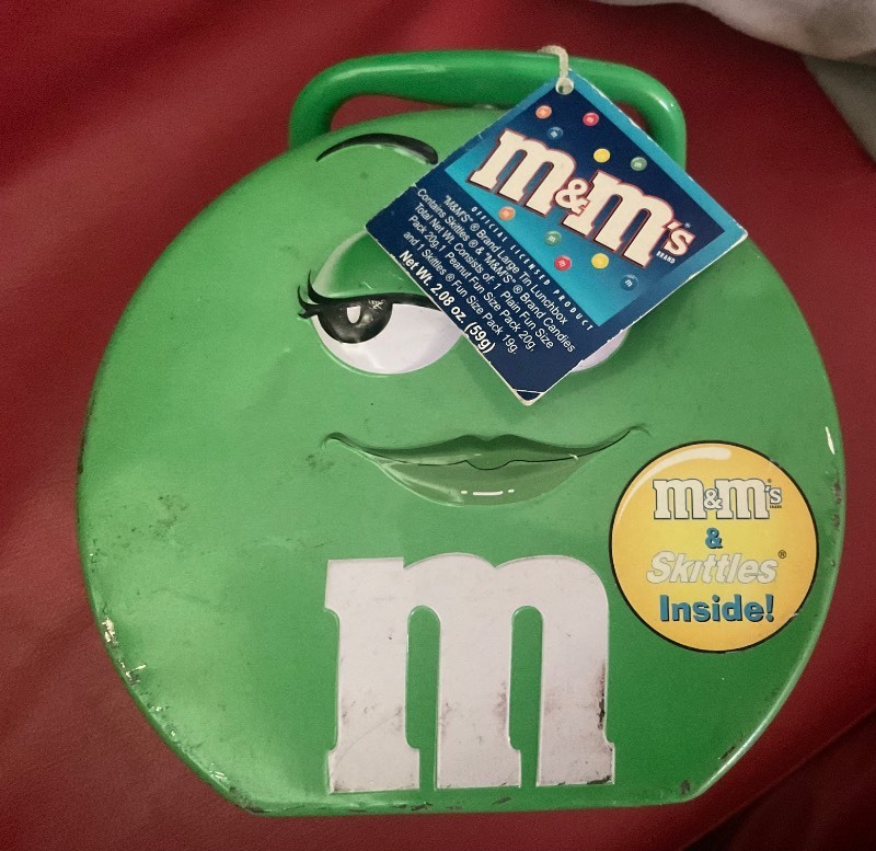 lot 19 image: Green M & M Lunch tin