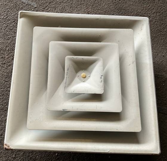 lot 1146 image: Steel Louvered Diffuser 24 x 24 x 8