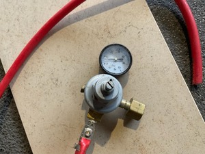 lot 1173 image: Gauge and Valve for Pressurized Cylinder