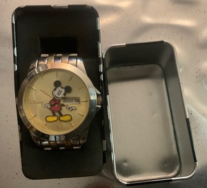Disney Mickey Mouse Watch Men Accutime Day Date Metal Band