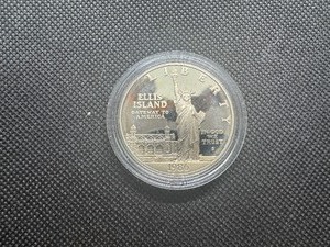 lot 47 image: 1986-S Proof Statue of Liberty Commemorative Silver Dollar