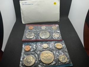 lot 49 image: Two sets of 1976 Bicentennial Uncirculated U.S. Mint Sets 24 Coins - Greysheet Wholesale Price $9.00 each