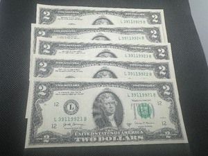 lot 97 image: Five Sequential $2 Bills