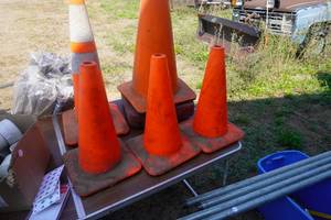 lot 66 image: Lot of Orange Safety Cones