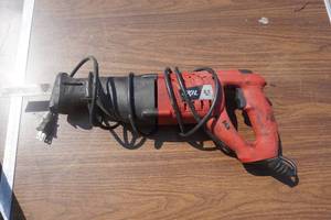 lot 79 image: Skil Brand 8.5 Amp Sawzall