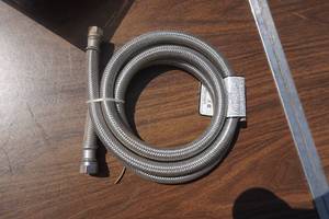 lot 104 image: Dishwasher Water Line Connector Kit