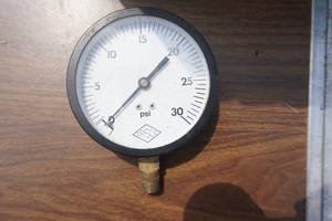 lot 130 image: Dasco Pressure Gauge