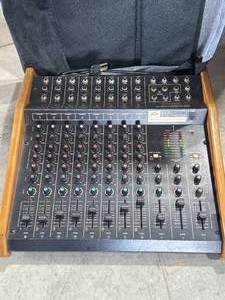 Peavey MD-8 8x2x1 Mixer Mixing Board