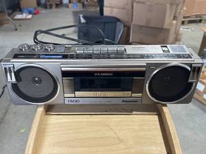 lot 29 image: Panasonic FM30 Stereo