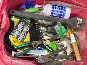 lot 50 image: Tote Full of Tools