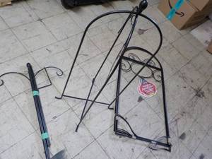 lot 251 image: Metal Basket Stands and Shepards H...