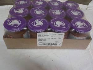 lot 265 image: 12 pack Taco Bell Mexican Style Piz...