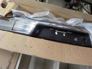lot 274 image: New Full Size Pick Up Rear Bumper w...