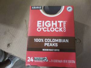 lot 25 image: 8 Oclock Coffee 100% Colombian Pea...