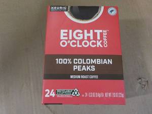 lot 42 image: 8 Oclock Coffee 100% Colombian Pea...