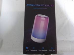 lot 326 image: Au Enus Dazzle Light...