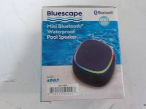 lot 327 image: Bluescape Bluetooth Pool Speaker...