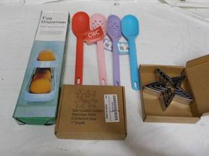 lot 345 image: CWC Silicone Spoons, Egg Dispenser ...