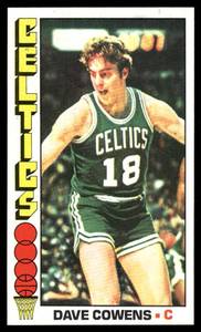 lot 99 image: 1975 Topps Vintage Card Dave Cowens #30