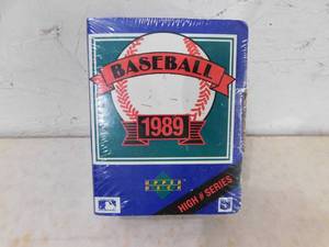 lot 326 image: 1989 Upper Deck High Number Baseball Factory Sealed Set