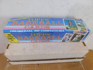 lot 340 image: 1989 Topps Baseball Factory Sealed Set