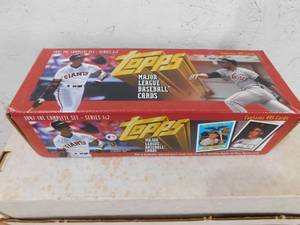 lot 351 image: 1997 Topps Baseball Factory Set